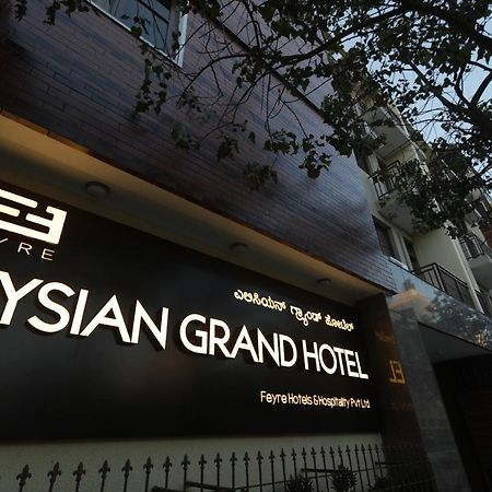 Elysian Grand Hotel Bangalore Bagian luar foto